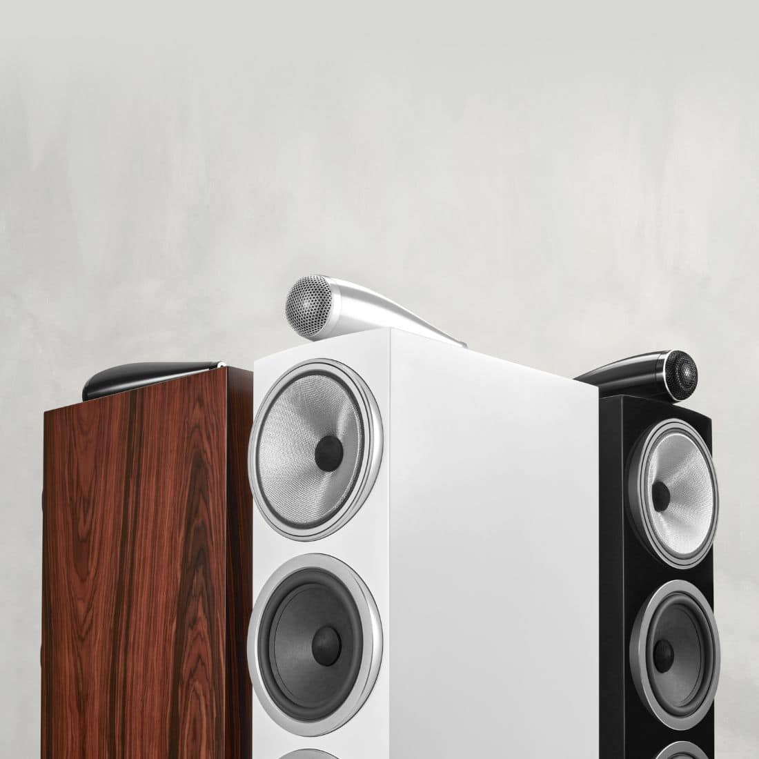 Bowers & Wilkins 703 S3