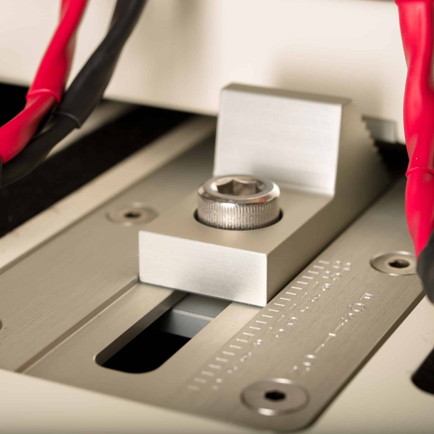 Wilson Audio Alexx V